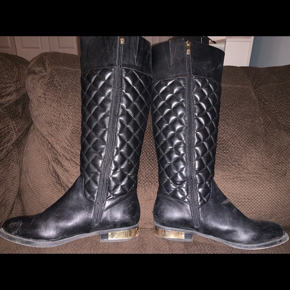 Used designer Vince Camuto Leather Boots